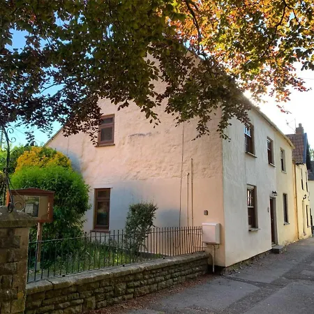 Redwood Holiday home Bristol