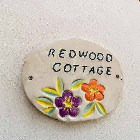 Holiday home Redwood