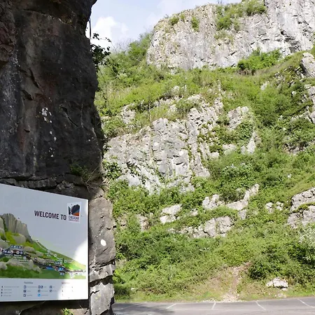 Holiday home Redwood